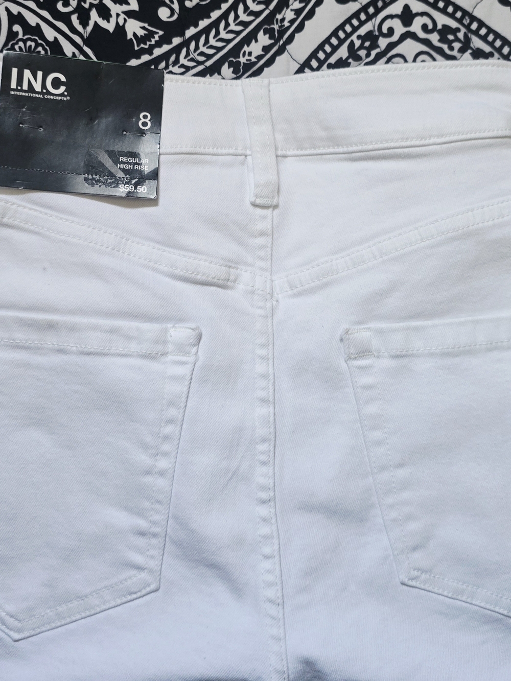 INC International Concepts White Women's Bermuda Short - Picture 5 of 7